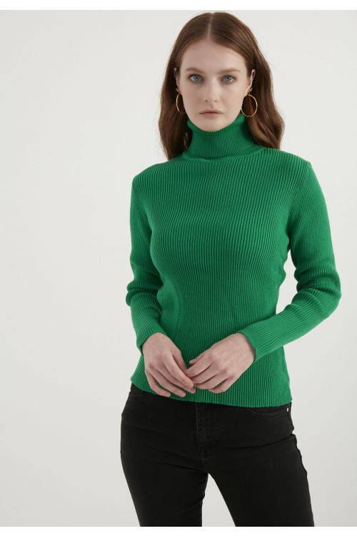 Basic Turtleneck Sweater